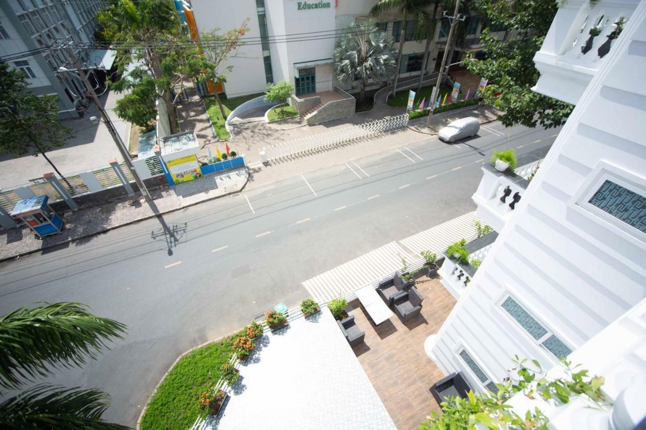 Reddoorz Plus Near Secc Ho-Chi-Minh-Stadt Exterior foto